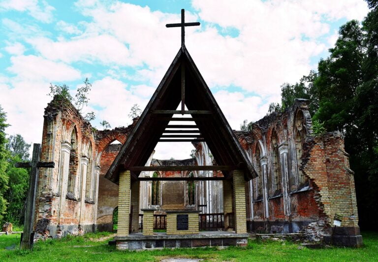 Jałówka – królewskie miasto z tragiczną historią.