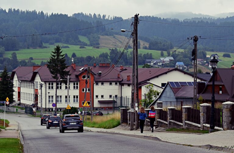 Ostrowsko – podhalańska wieś u stóp Gorców