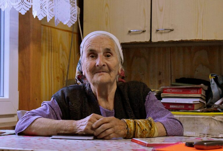 Dziś na wsiach cisza, a kiedyś wszędzie śpiewy były.