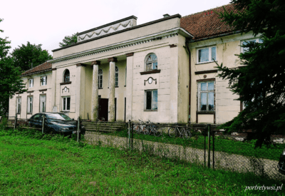 Dwór w Galwieciach - klasycyzm w cieniu Puszczy Rominckiej